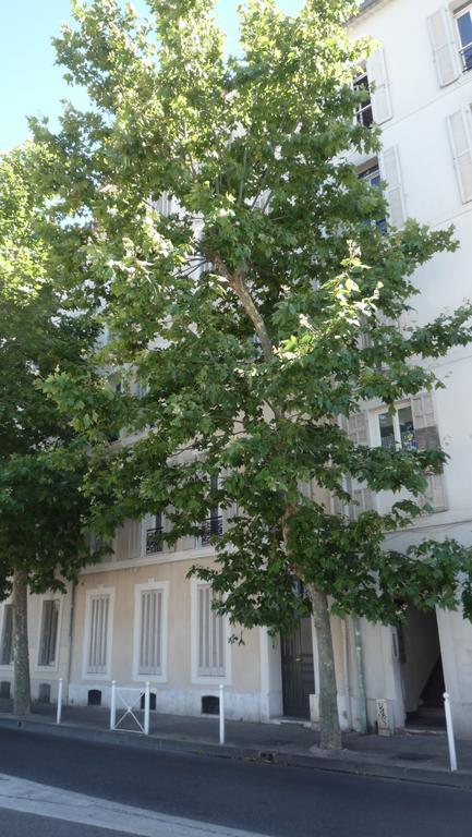 Chambres Et Table D'Hotes Le Jardin De Tesse Toulon Eksteriør billede