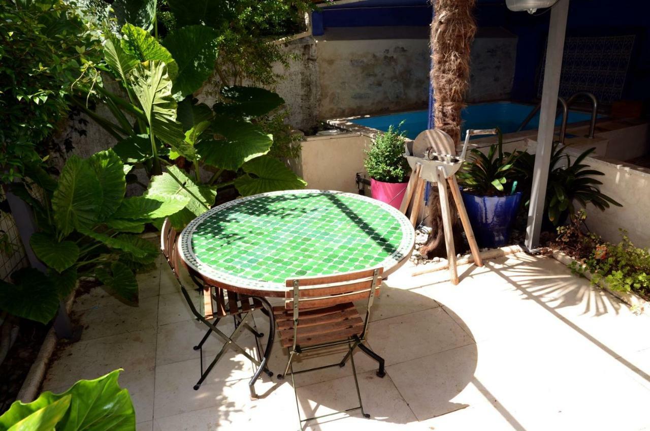 Chambres Et Table D'Hotes Le Jardin De Tesse Toulon Eksteriør billede